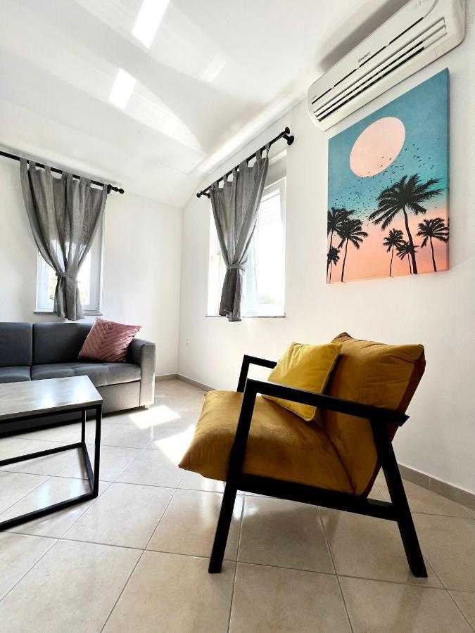 סבטי פיליפ אי ג'קוב B88 Apartments - Vila Palma מראה חיצוני תמונה
