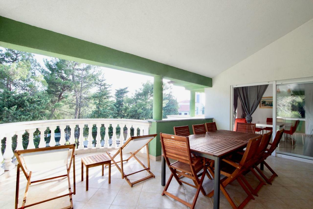 סבטי פיליפ אי ג'קוב B88 Apartments - Vila Palma מראה חיצוני תמונה