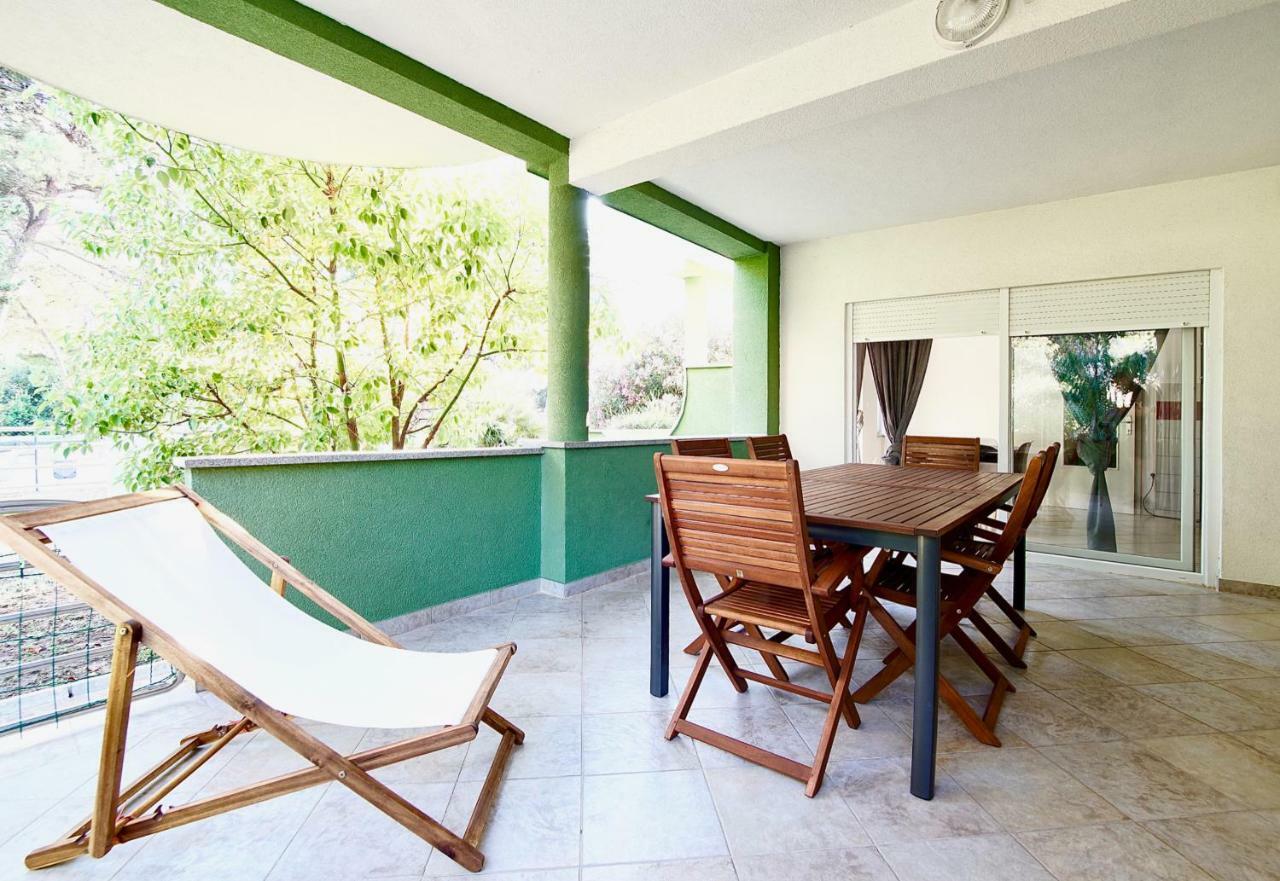 סבטי פיליפ אי ג'קוב B88 Apartments - Vila Palma מראה חיצוני תמונה
